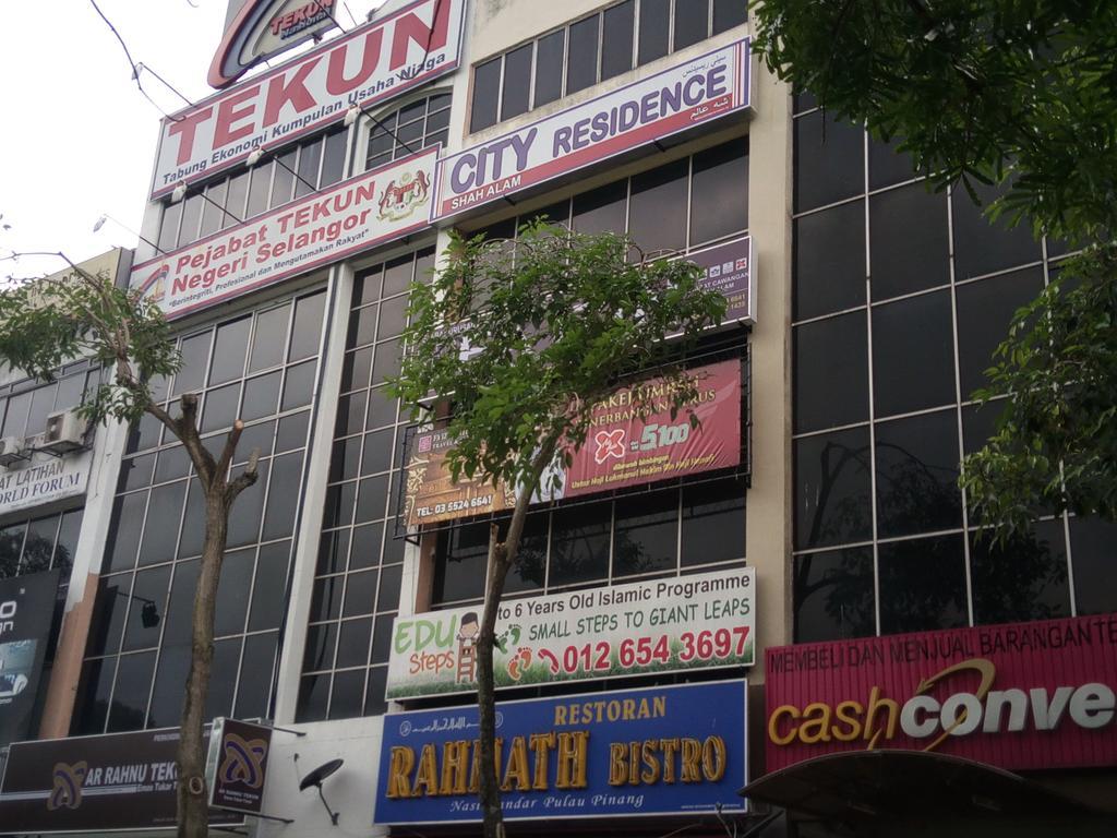 City Residence Shah Alam Hotel Bagian luar foto